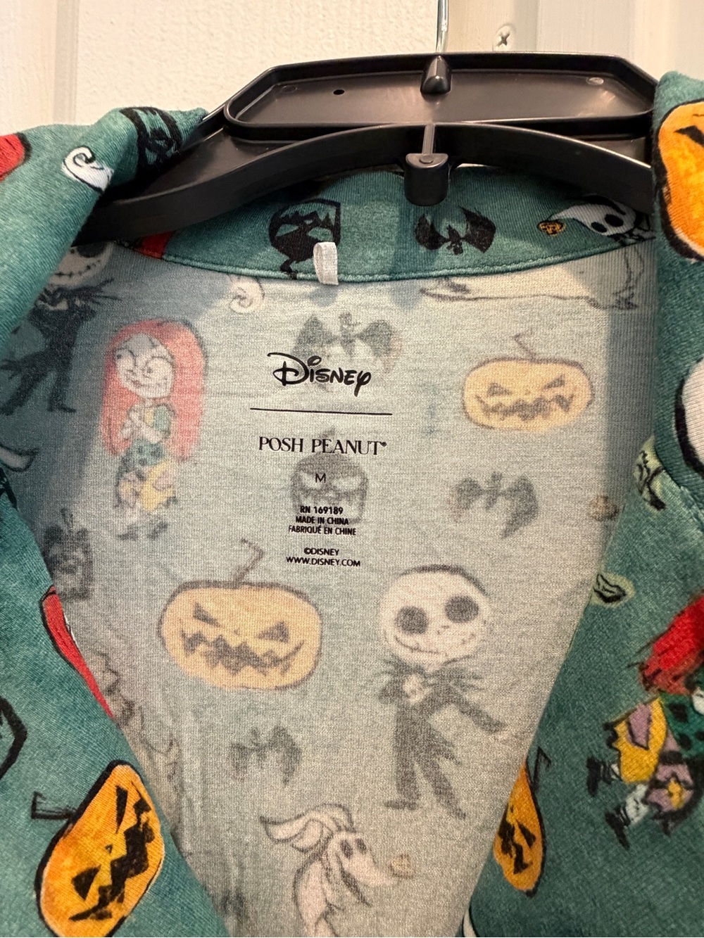Posh Peanut Disney Nightmare Before Christmas Women’s Pajama Set Size Medium - Picture 2 of 9
